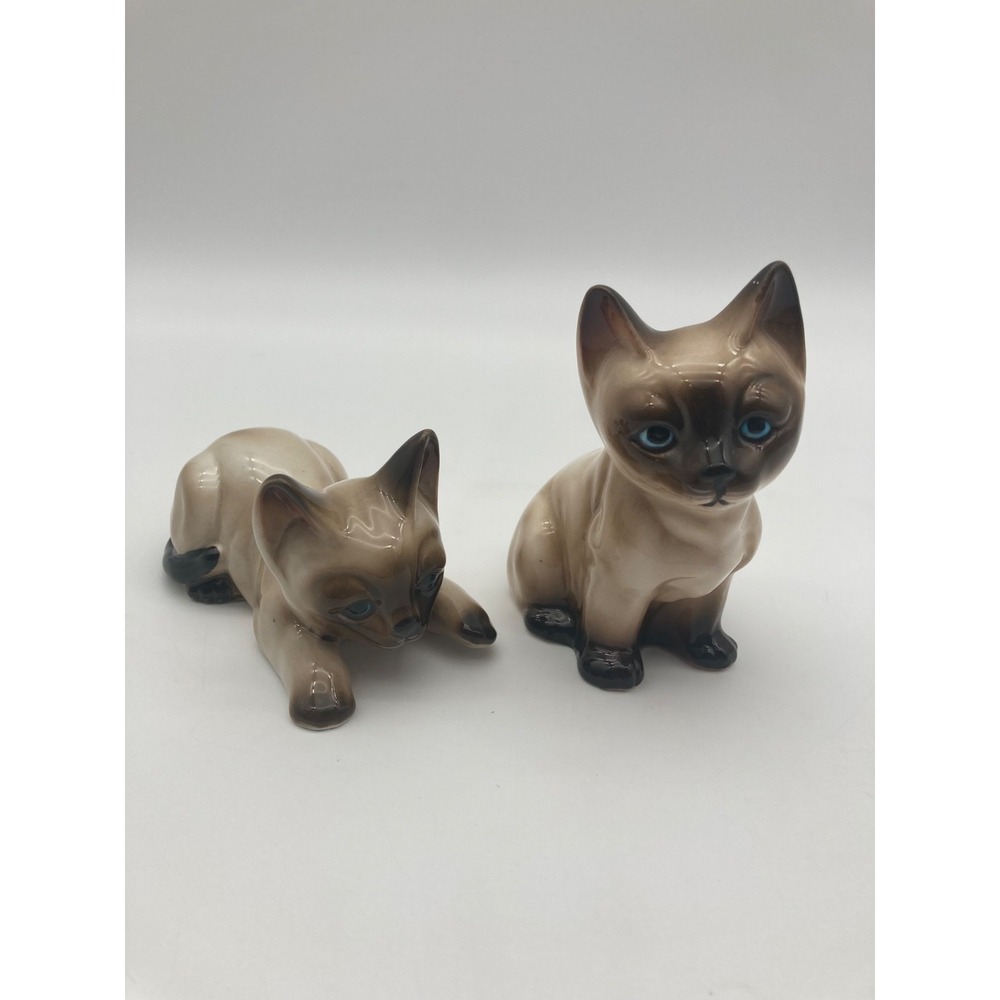 Vintage Siamese Cat Figurines Set of 2 Ceramic Blue Eyes Sitting Lying Kittens